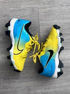Nike Kids Yellow & Blue Gradient Baseball Cleats